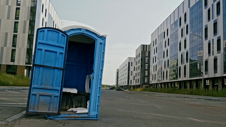 Best VIP or Luxury Restroom Trailers  in St George, MO